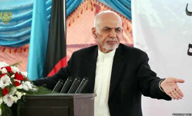 غنی: مفسدین را افشا بسازید 